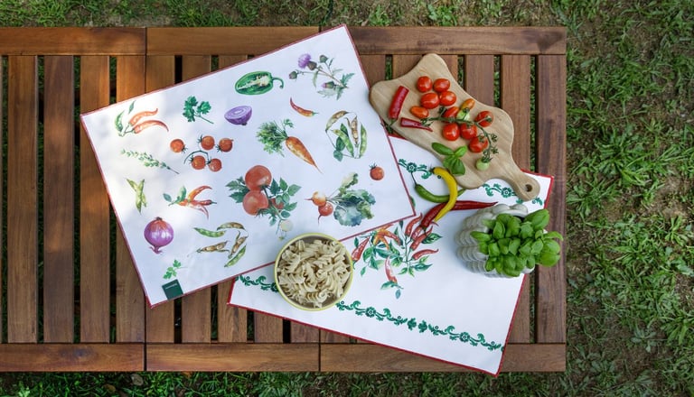 Tavola apparecchiata con tessili VallesusaCasa del Gruppo Gabel