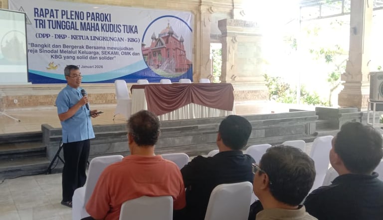 RP. Paskalis Nyoman Widastra, SVD Pastor Paroki Tritunggal Mahakudus Tuka