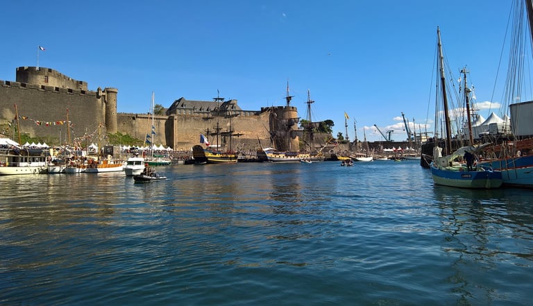 Port militaire et chateau brest