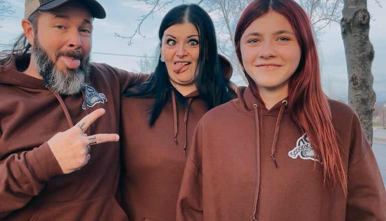 employees-of-scoopy-doody-doo