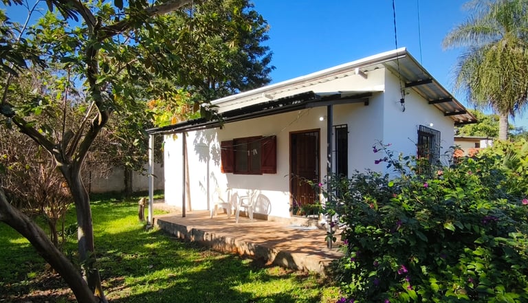 Möbliertes Wohnhaus mit Garten zur Miete in Mbocayaty, Paraguay