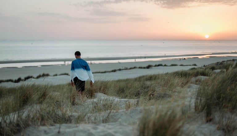Personal photoshoot by the beach in Rotterdam captured by Urte Foto
