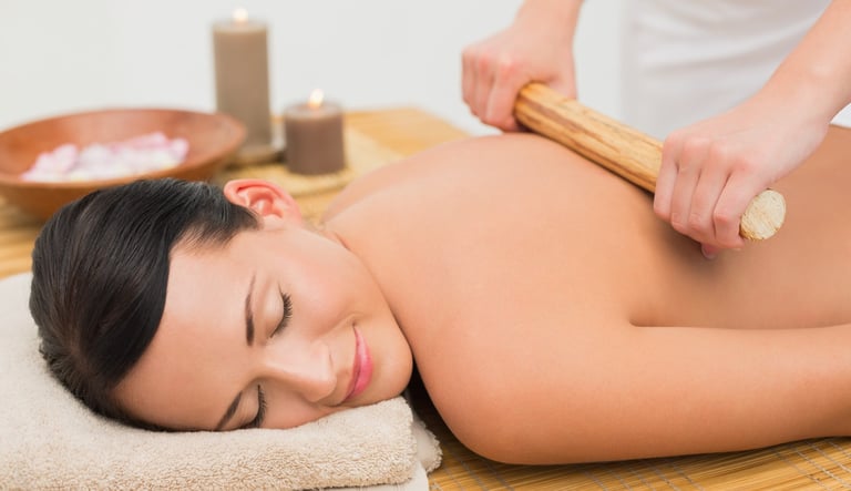 Masajes caña de bambú.