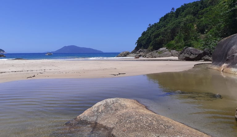 Praia das Caveiras, um dos nosso destinos