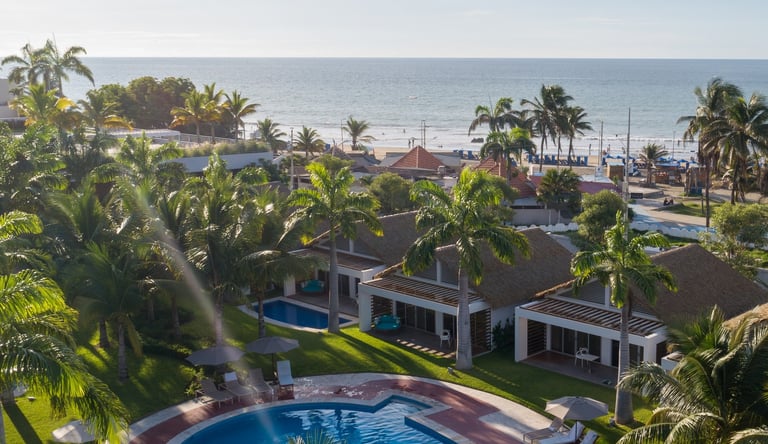 A view of the bungalows of the 5 star hotel in Manta City