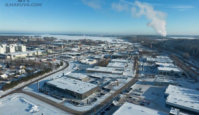 Ilmakuva Tampereen Lielahdesta, Näsijärvelle päin.