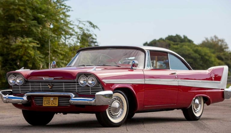 Um dos Plymouth Fury 1958, que apareceram no filme Christine - O Carro Assassino (1983)