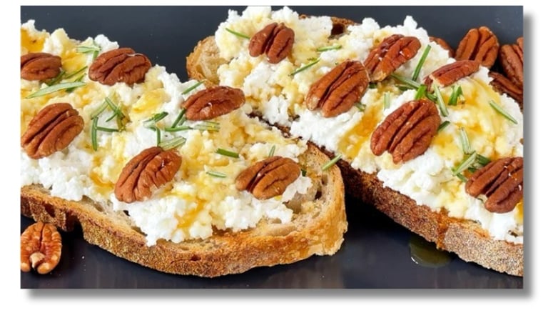 Sweet Bruschetta recipe with ricotta and honey
