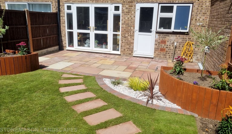 Designer Traditional Modern Circle & Curves Wooden Planters, Screen & Summer House - Gidea Park