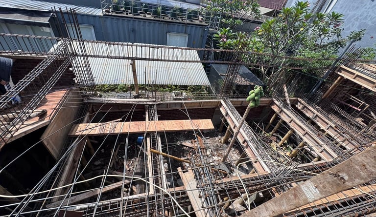 Pembuatan Kolam renang tahap Tulangan kolam renang