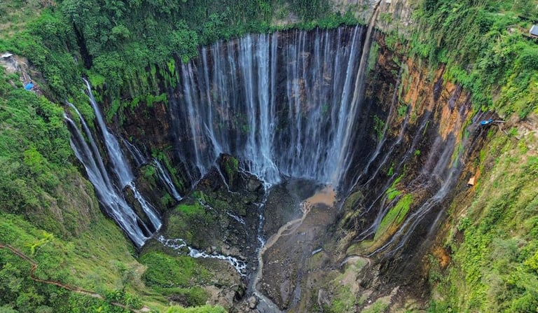 Tumpak Sewu Waterfalls Lumajang