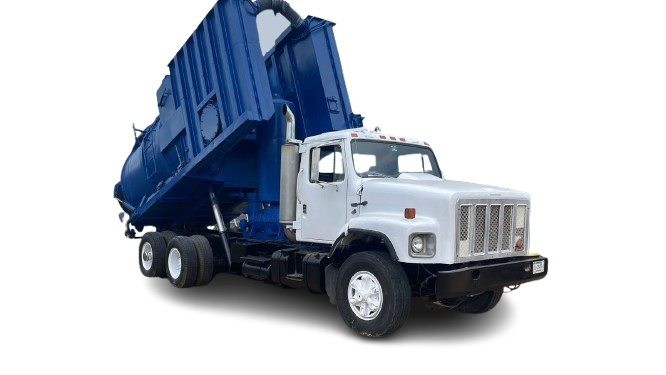 CAMION TRAGA SOLIDOS