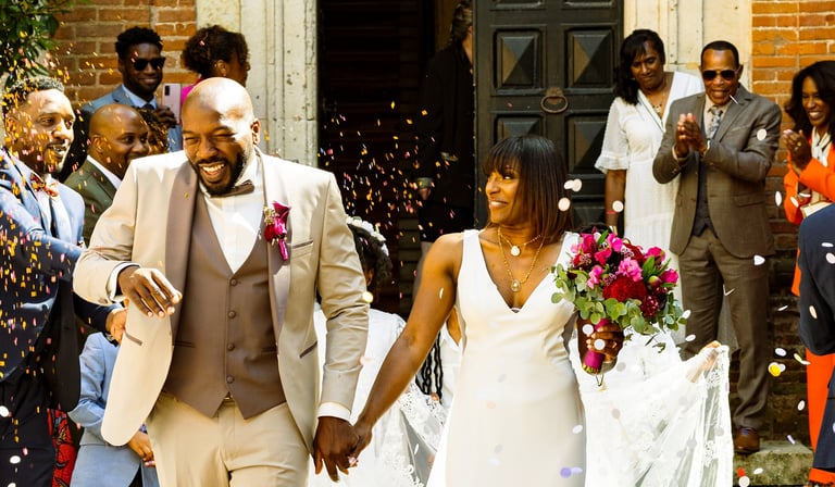 Mariage France, sortie de Mairie des mariés