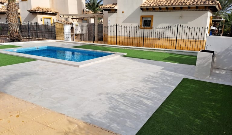 We also provide professional solar installation in San Fulgencio, helping homeowners reduce energy 