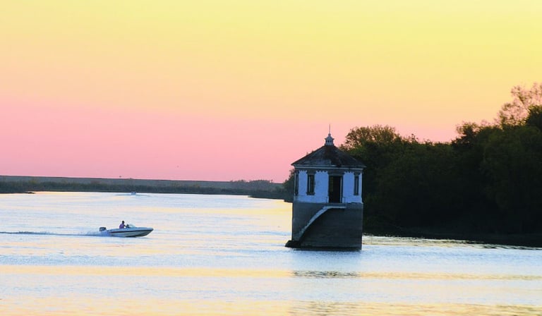 Rio parana, victoria entre rios atardecer