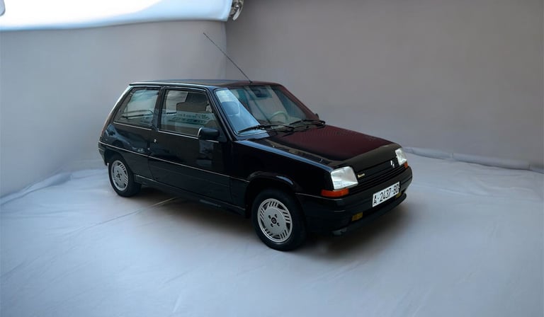 Renault 5 Supercinco Baccara clásico color negro en Campollano Albacete