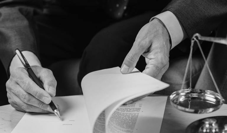 Revisión de contratos y asesoramiento legal especializado por abogados en Canarias