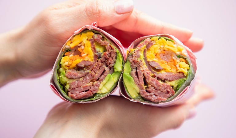 Summer Rolls Paris pastrami boeuf avocat cheddar carottes salade romaine fresh food healthy