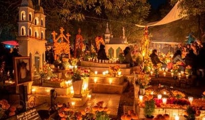 Panteon de Tzurumutaro - Tour de Muertos en Michoacán