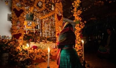 Panteon de Tzintzuntzan Michoacan - Tour de Muertos en Michoacán