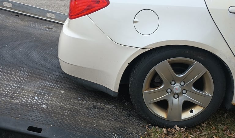 Chamo’s Towing tow truck in Detroit