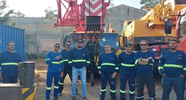 Operadores de guindastes certificados