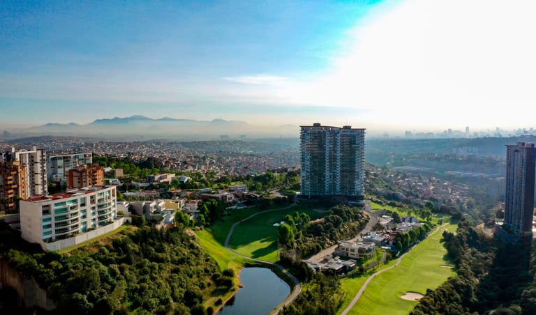 Bosque Real imagen aérea del campo de golf y proyectos residdenciales