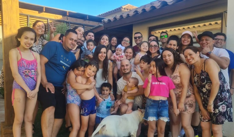 Un equipo grupo de personas radiólogos y perro