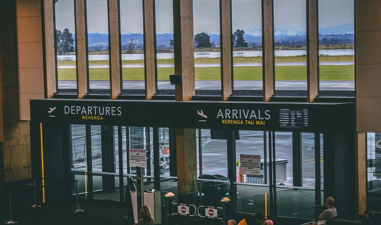partenze arrivi aeroporto (foto pexels)