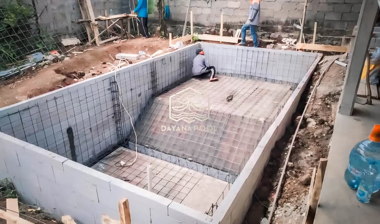 pembesian kolam renang standar SNI oleh dayanapool