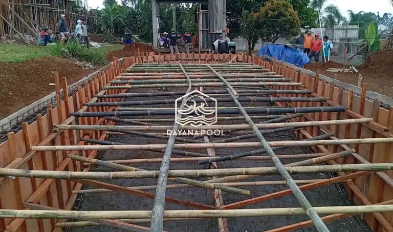 pembesian kolam renang standar SNI oleh dayanapool