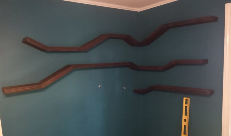 5 shelves installed, wrapping around corner