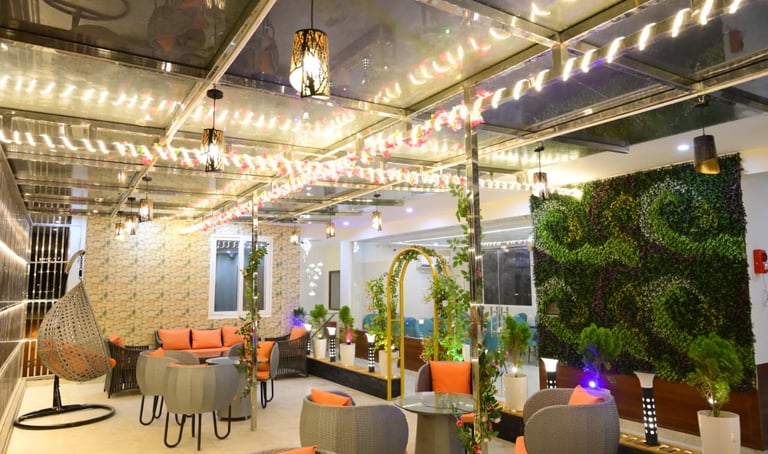 Haridwar rooftop restaurant, Best chaap in Haridwar, Pure veg food Haridwar, Soya chaap near me, Res