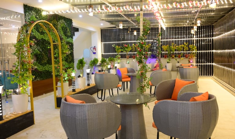 Haridwar rooftop restaurant, Best chaap in Haridwar, Pure veg food Haridwar, Soya chaap near me, Res
