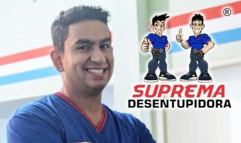 técnico da empresa suprema desentupidora