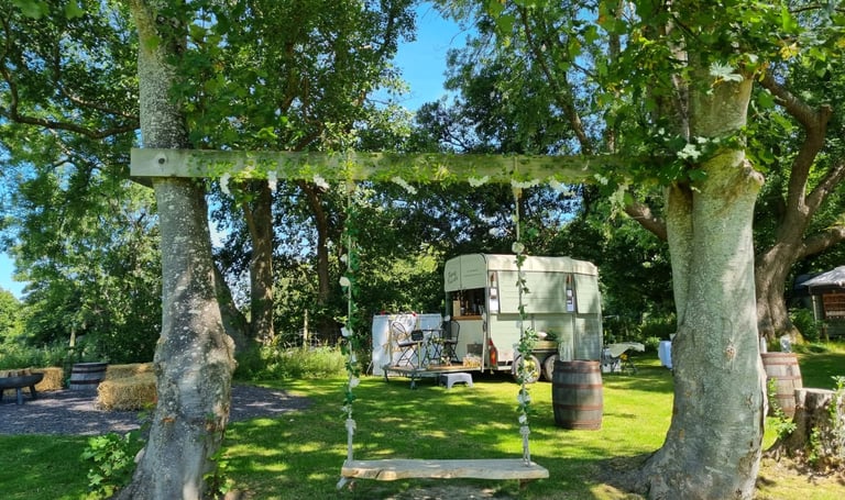 Top food and drink ideas for your wedding day in North Wales & Shropshire | Han & Stu Music Duo Blog