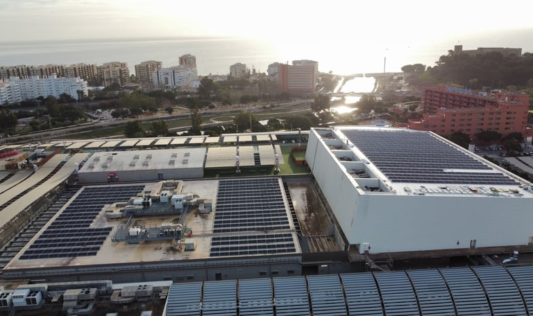 fotovoltaica industrial en techos centro comercial