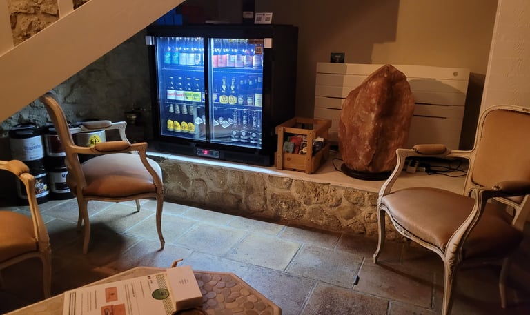 Coin dégustation de bières belges et de Drôme du mas de l'Enclos du Soleil le Vent