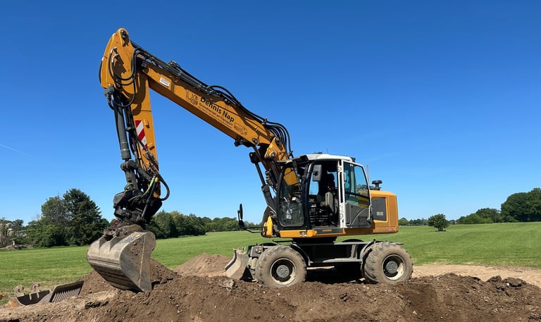 Liebherr kraan die graaft