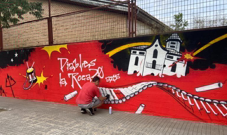 Graffiti mural de 20 metros para Diables la Roca, spray, arte urbano.