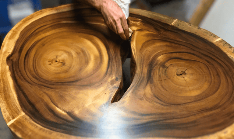 table basse luxieuse en bois exotique de Suar d'Indonésie