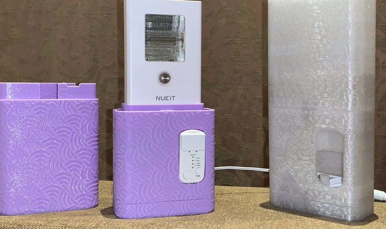 2x Nukit Protector case, purple open, clear-white closed