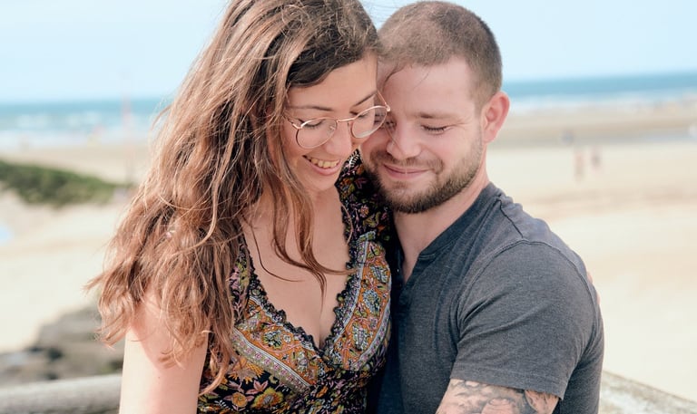 photos portraits couple en Normande, dans l'Eure, à Gisors