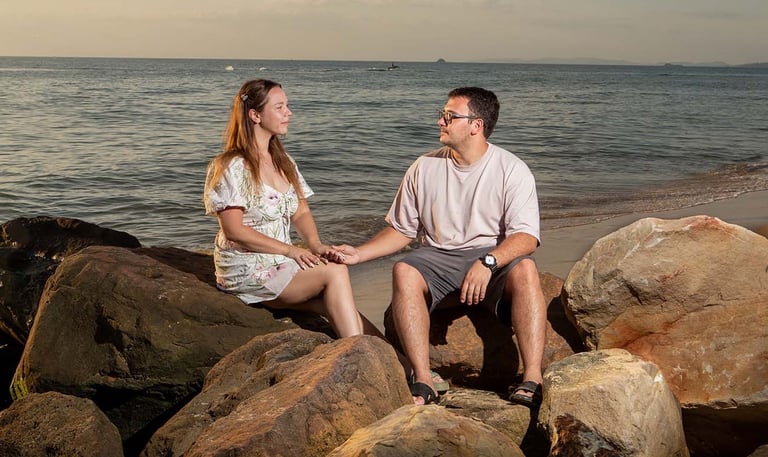 Фотосессия в золотой час на пляже Фукуока