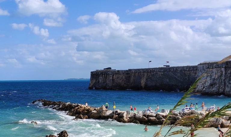 bermuda shoreline