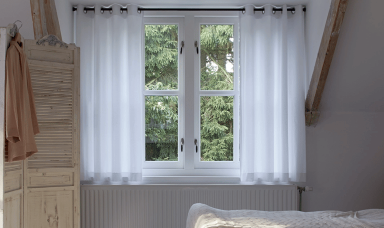 Rideaux court tamisant