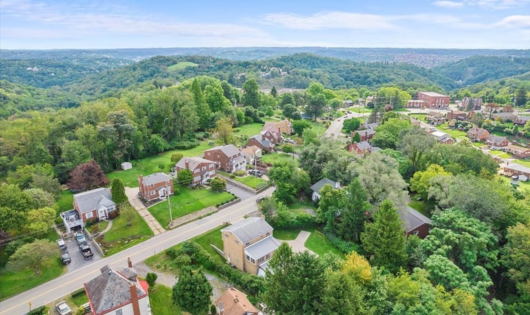 Discover comfort & convenience at this stylish two-story house in Northside Pittsburgh—featuring gam