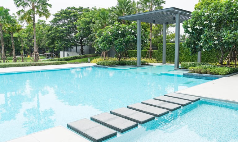 swimming pool builder in Dubai