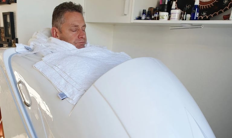 Person relaxing in ozone steam capsule, head exposed, symbolising Oxy‑detox support for cleansing and revitalising the body
