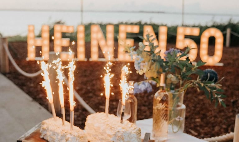 huisgemaakte feesttaarten met unieke versieringen van Xagis.